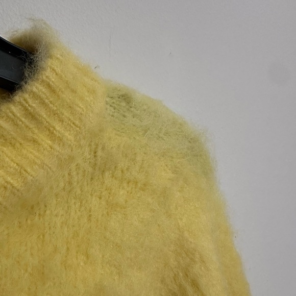 Madewell Alpaca and wool oversized crop yellow fuzzy sweater size XS. NWT - Picture 8 of 8